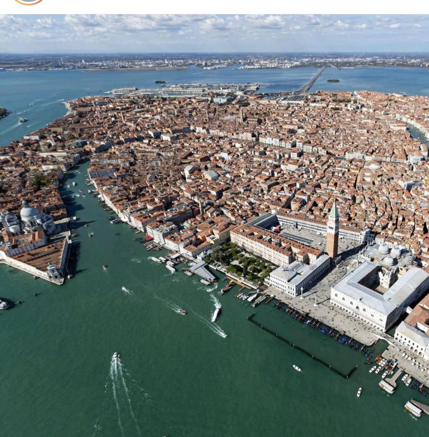 Hammam Venice Luaran gambar