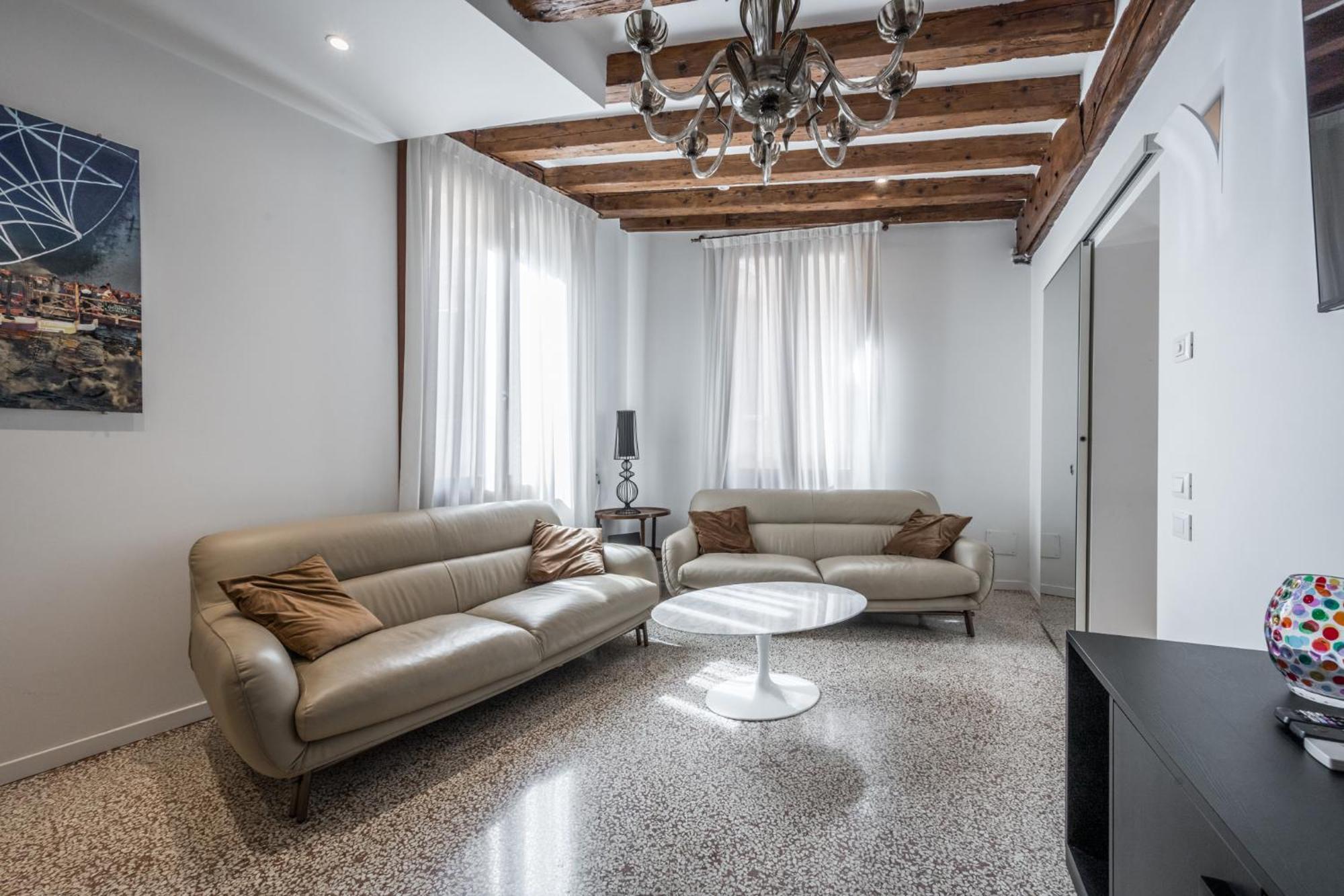 Hammam Venice Luaran gambar